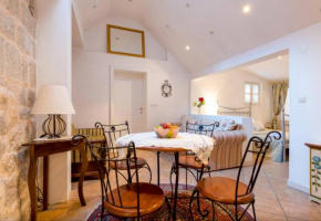 Отель Apartments Saraka  Дубровник